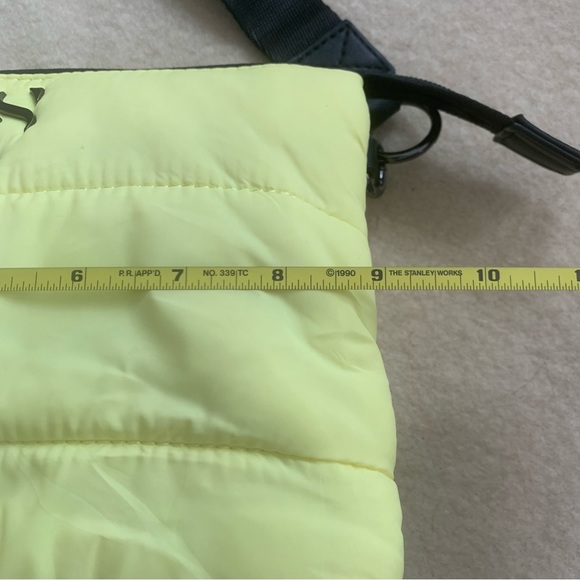 Simply Vera puffer purse. - Picture 7 of 8